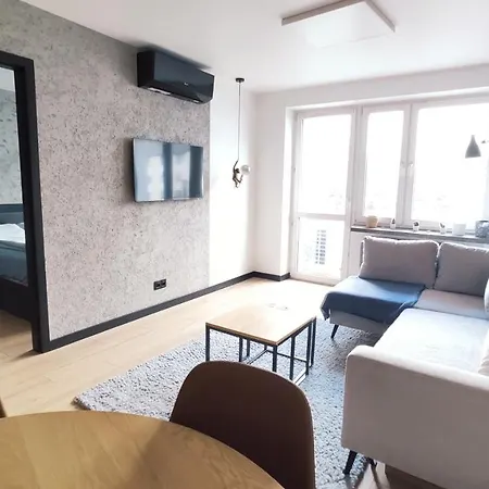 Wloczkow 6 By Homeprime فندق كراكوفيا